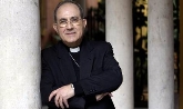 El arzobispo reprocha a las hermandades de Sevilla su lejanía de la Iglesia