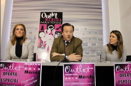 III Outlet en la calle