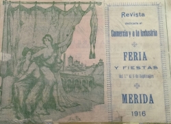La centenaria revista de Ferias se puede adquirir ya en la puerta principal del Ayuntamiento