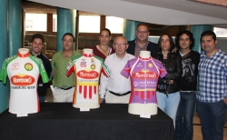 Una exposición conmemora los 40 años de vida de la Escuela de ciclismo Mérida