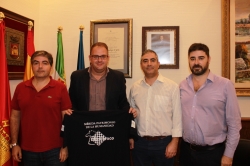 El alcalde recibe al club de ajedrez Ajoblanco, Subcampeón de España de División de Honor