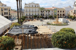 El TSJEx vuelve a dar la razón al Ayuntamiento en relación a los recursos sobre los kioscos de la Plaza de España