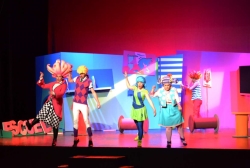 La Sala Trajano de Mérida acoge la comedia ‘Los Pelópidas’, el viernes 24, y una la obra infantil ‘Trasto, Truka y la profesora Trova…’, el domingo 26