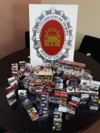 Intervenidas 100 cajetillas de tabaco en dos locales del centro de la ciudad.