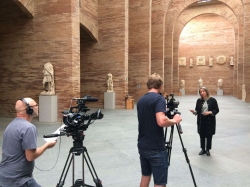 Una productora de televisión de Francia se encuentra estos días en Mérida para grabar un documental sobre el conjunto arqueológico romano.
