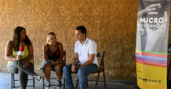 Ricardo Cabezas conoce en Alburquerque el proyecto Micro-Residençias Artísticas en el ámbito rural