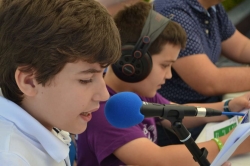 Las radios educativas de once centros de Mérida y su entorno emitirán en directo, el jueves 30 y el viernes 31 de mayo, desde la Feria del Libro.