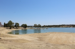 Acondicionadas las playas del embalse de Proserpina.