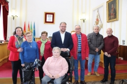 El alcalde recibe a los funcionarios que se han jubilado en el año 2019
