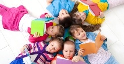 «Cinco sentidos para leer»: fomento de la lectura para los más pequeños en la Feria del Libro