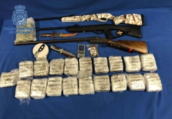 La policía nacional detiene en Mérida a dos jóvenes con 10 kilogramos de hachís