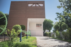 Adjudicados los servicios de cafetería, podología y peluquería del Hogar de Mayores de la Zona Sur