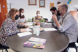 Continúan las reuniones preparatorias del Carnaval Romano con la toma de contacto con los representantes de la Gala Drag