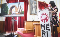El Ayuntamiento presenta la película Un viaje extraordinario en su versión dedicada a Mérida