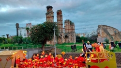 Mérida recibe con honores a Sus Majestades
