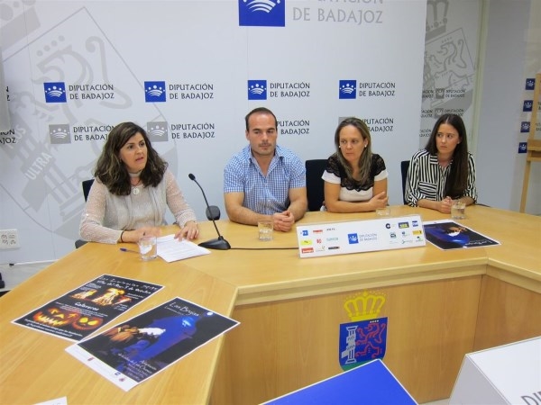 Un centenar de personas representa "Las Brujas" en Villar del Rey
