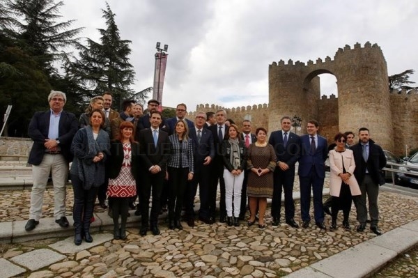 El alcalde asiste a la asamblea general del grupo de Ciudades Patrimonio en Ávila