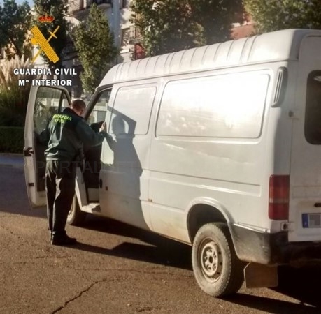 Tres detenidos por robar en un taller de Villanueva del Frenso tras golpear al propietario