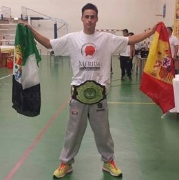 El emeritense José Luis González participará en el Campeonato del Mundo de Muay Thai