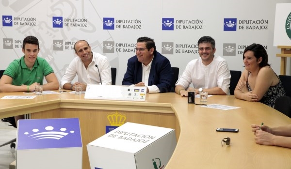 La Albuera acoge este fin de semana el II Torneo Cubierto de Balonmano Playa