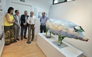 El “Cerdo Universal” de Eduardo Naranjo refuerza y actualiza los contenidos del Museo del Jamón de Monesterio