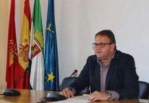 El alcalde lamenta que el gobierno de España no haya aprobado la estrategia DUSI para Mérida