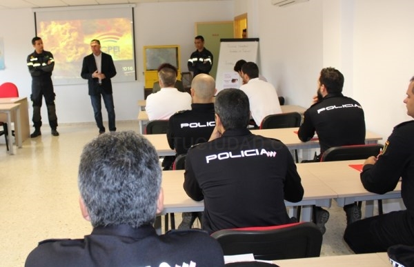 El parque de bomberos celebra una Semana de prevención de incendios en interior
