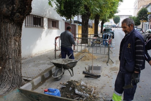 Han comenzado los trabajos preparatorios para pintar la fachada del Conservatorio Municipal