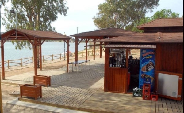 La Junta Local de Gobierno adjudica los dos chiringuitos pendientes del Lago de Proserpina.