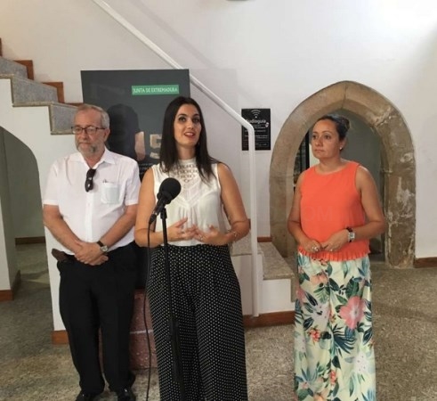 La secretaria general de Cultura inauguró la exposición conmemorativa del 150 aniversario del Museo Arqueológico Provincial de Badajoz