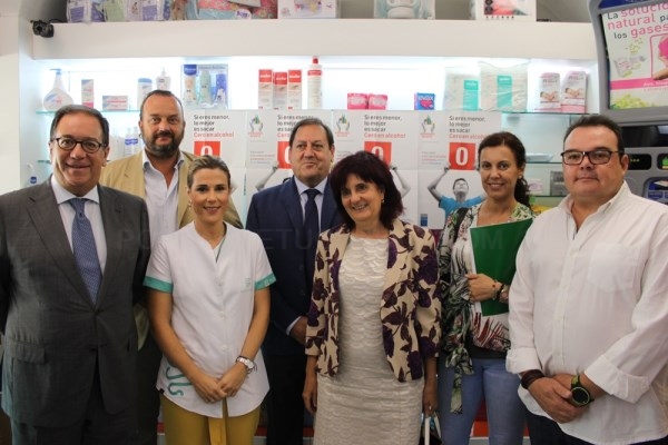 El Ayuntamiento se suma a la campaña de prevención de consumo de alcohol en menores con las farmacias de Extremadura.
