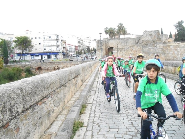Éxito del plan de seguridad del X Día Escolar de la Bicicleta.