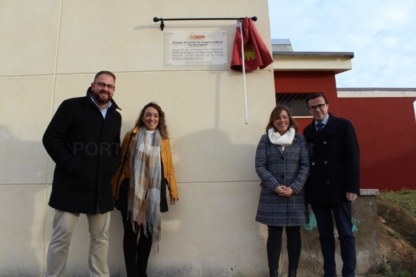 Inaugurado el nuevo campo de fútbol de césped artificial de La Corchera,