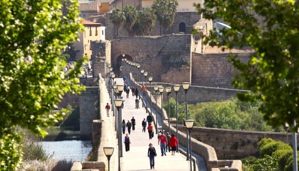 Mérida seguirá apostando por la creación de empleo estable y de calidad