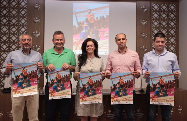 En el VII Extremadura Open de Balonmano Playa compiten 66 equipos en todas las categorías.