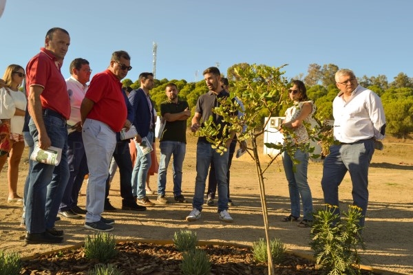 La Diputación de Badajoz crea en Valverde de Leganés el primer jardín adaptado al cambio climático.