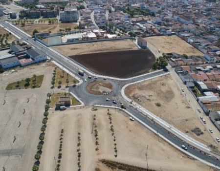 Villanueva de la Serena - Las obras de Ronda de la Hispanidad estarán concluidas en el plazo aproximado de un mes