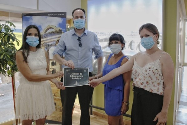 La delegación de Turismo consigue el sello MéridaCertifica tras la formación de sus 15 trabajadoras