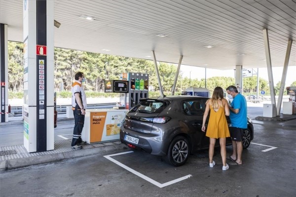 La lucha de las gasolineras
