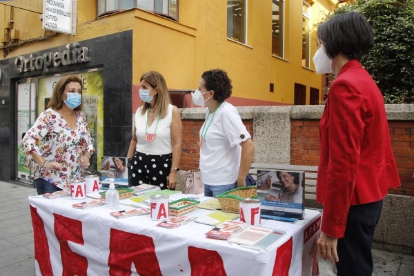 Servicios Sociales efectúa reparto de mascarillas a las familias vulnerables de la ciudad