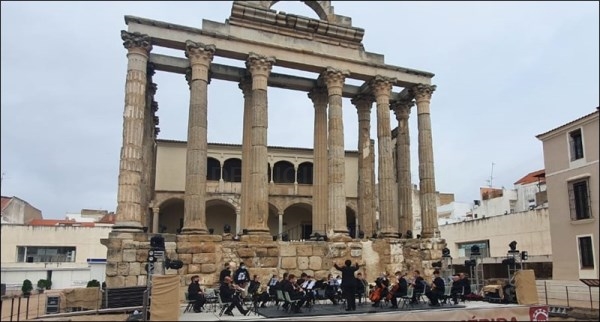 Festividad de Santa Eulalia y actividades de Navidad en la agenda de ocio y cultura