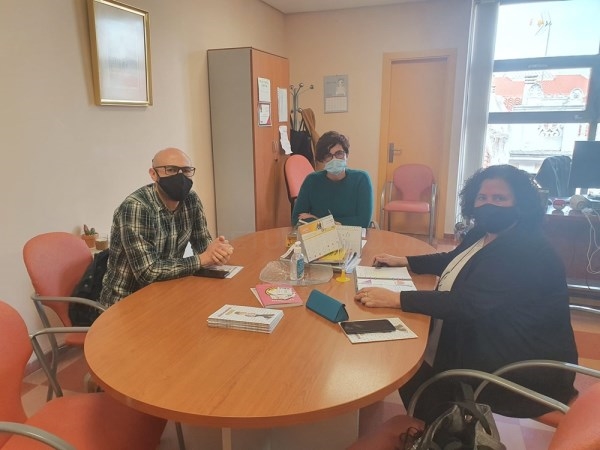 La delegada de Diversidad Funcional ha analizado con Feafes el esfuerzo que supone el mantenimiento de servicios en la situación actual