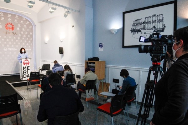 Guerrero apela a la responsabilidad y la colaboración para evitar vertidos en la vía pública que han supuesto 38 expedientes sancionadores