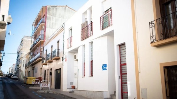 Usuarios del centro para personas sin hogar solicitan más medios