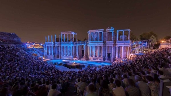 El Ayuntamiento pedirá que Emerita Lvdica sea declarada fiesta de Interés Turístico Regional, volverá a presentar expediente para el Interés Turístico