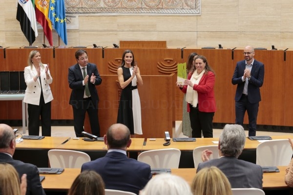 Carmen Yañez destaca que el Premio Reina Letizia refleja el proceso de transformación urbana y social que está viviendo Mérida