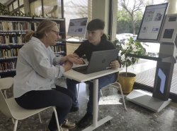 Sesiones formativas de informática para mayores de 60