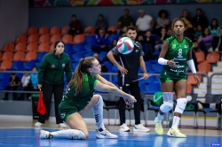 Victoria contundente frente al vigente campeón