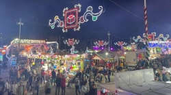 El parque de atracciones Navidad Park celebra este jueves una gran fiesta de inauguración con una chocolatada con churros y atracciones gratuitas