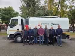 Camión de baldeo de 8.000 litros para la limpieza urbana